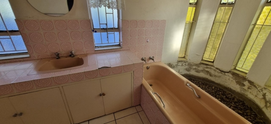5 Bedroom Property for Sale in Krokodildrift A H North West
